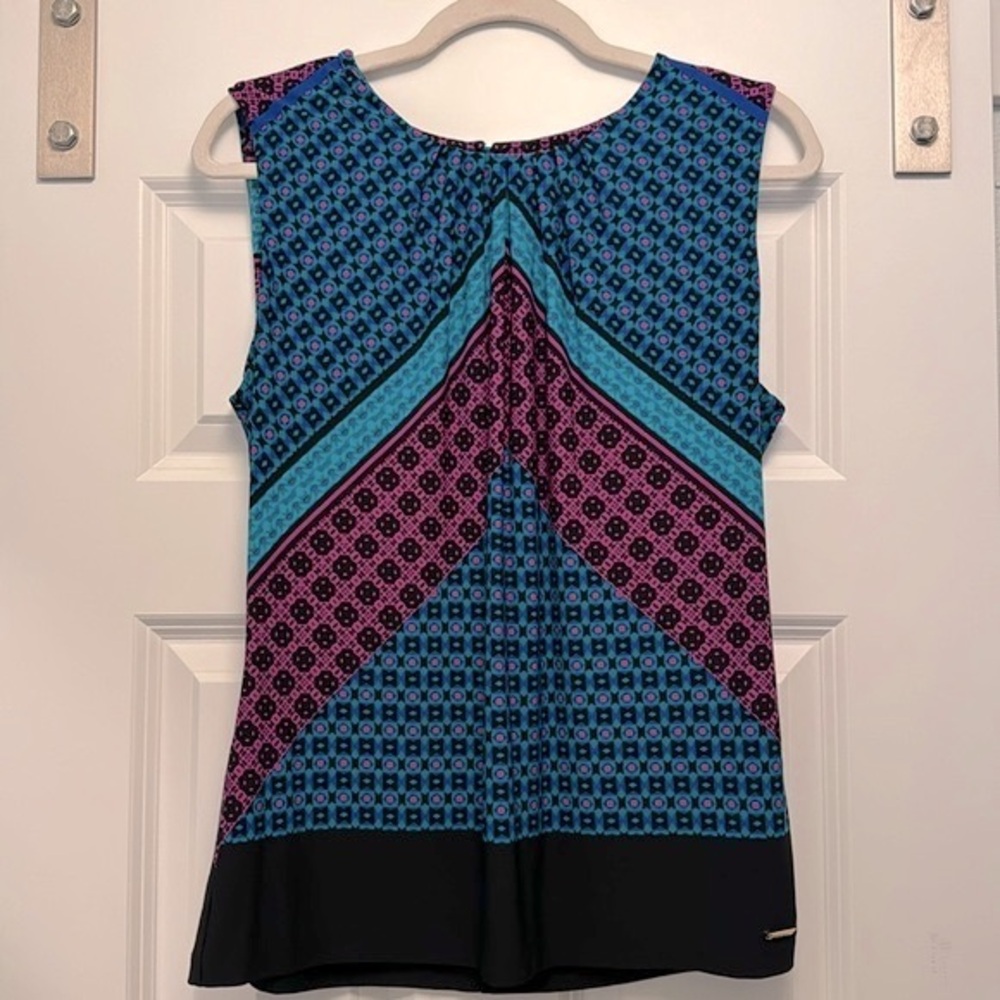 L Geometric Calvin Klein Jewel-Neck Sleeveless Shell Tank